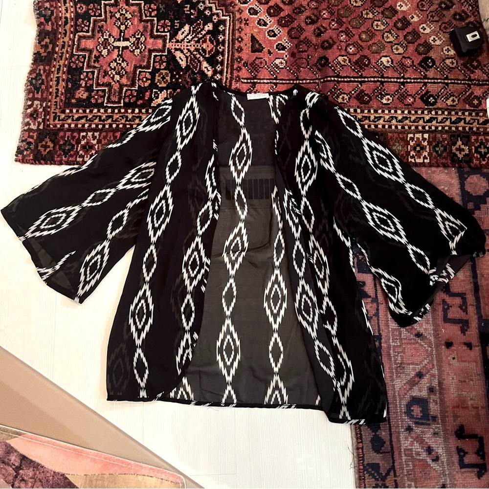 🛍️ Print swim coverup cardigan